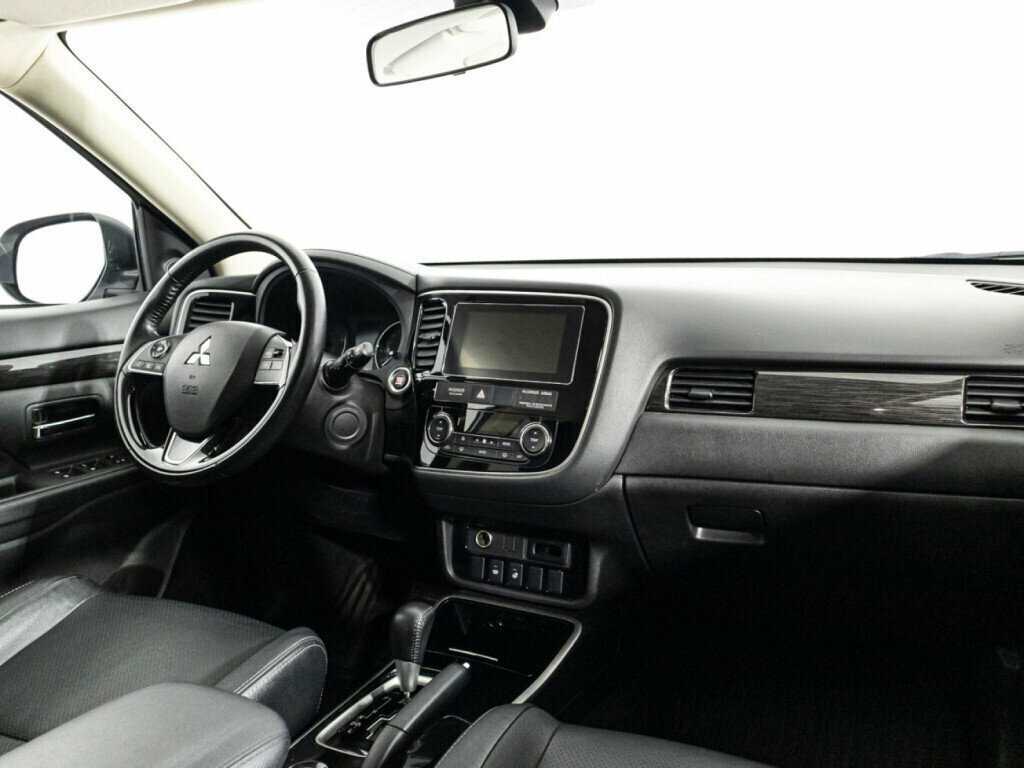 Купить Mitsubishi Outlander, 2018, 47 168 км, фото №9