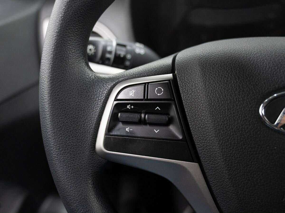 Купить Hyundai Solaris, 2019, 80 311 км, фото №12