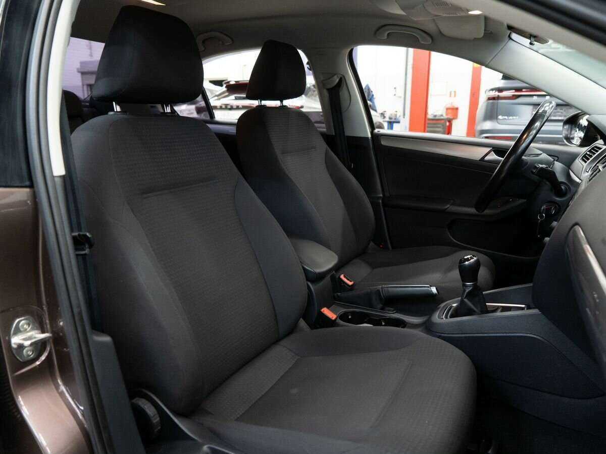 Купить Volkswagen Jetta, 2016, 107 000 км, фото №10