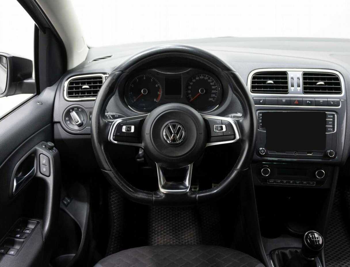 Купить Volkswagen Polo, 2018, 99 000 км, фото №14