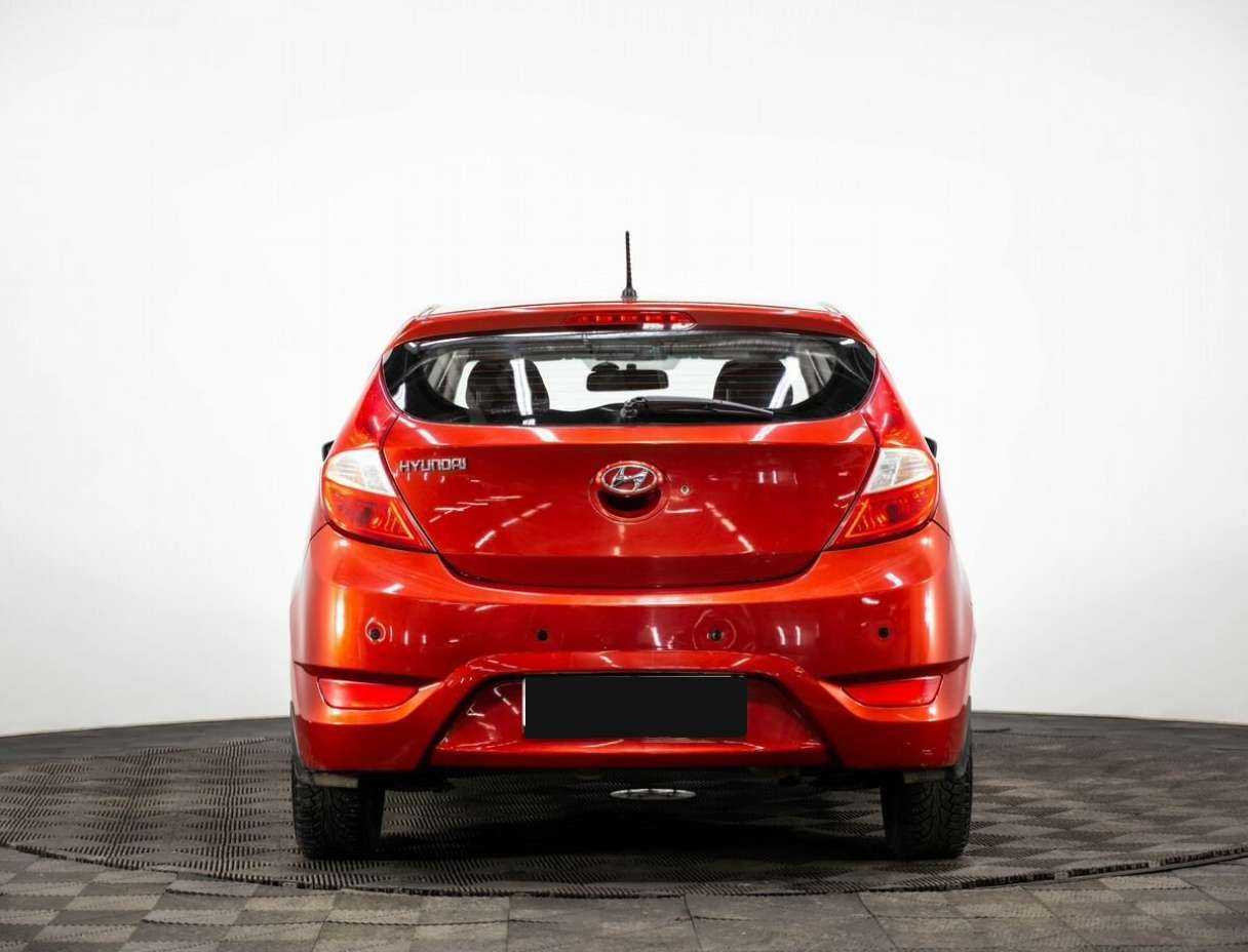 Купить Hyundai Solaris, 2012, 263 000 км, фото №4