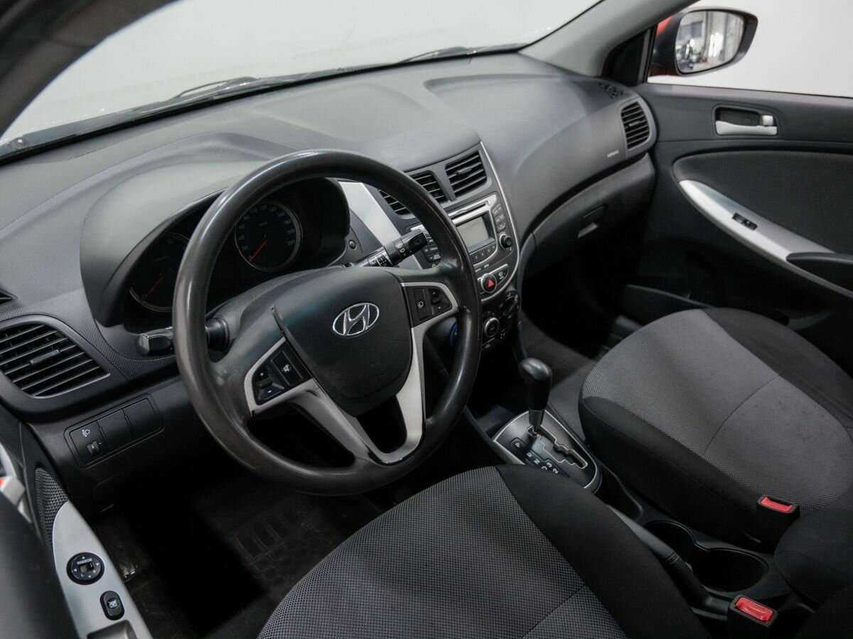 Купить Hyundai Solaris, 2012, 263 000 км, фото №12