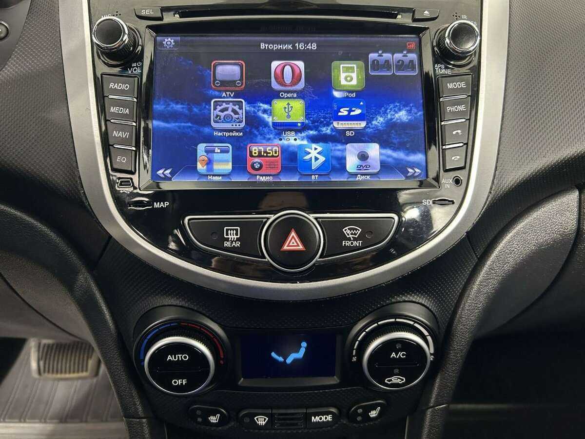 Купить Hyundai Solaris, 2015, 66 300 км, фото №12