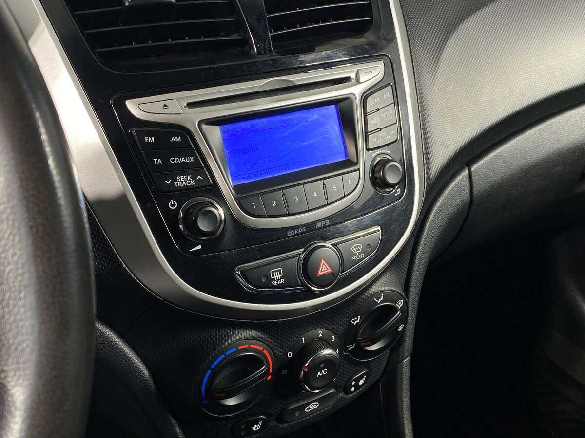 Купить Hyundai Solaris, 2013, 142 000 км, фото №15