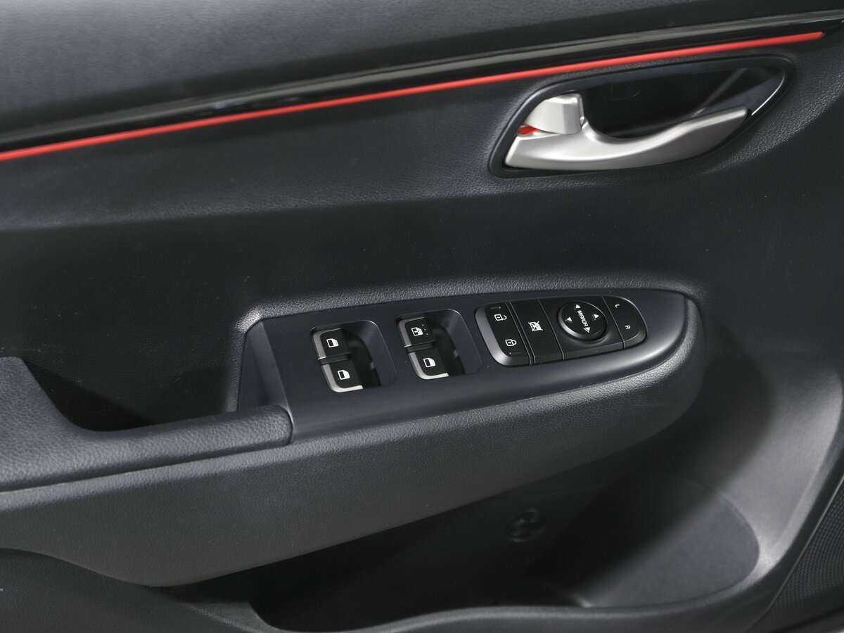 Купить Kia Rio X-Line, 2020, 58 573 км, фото №16