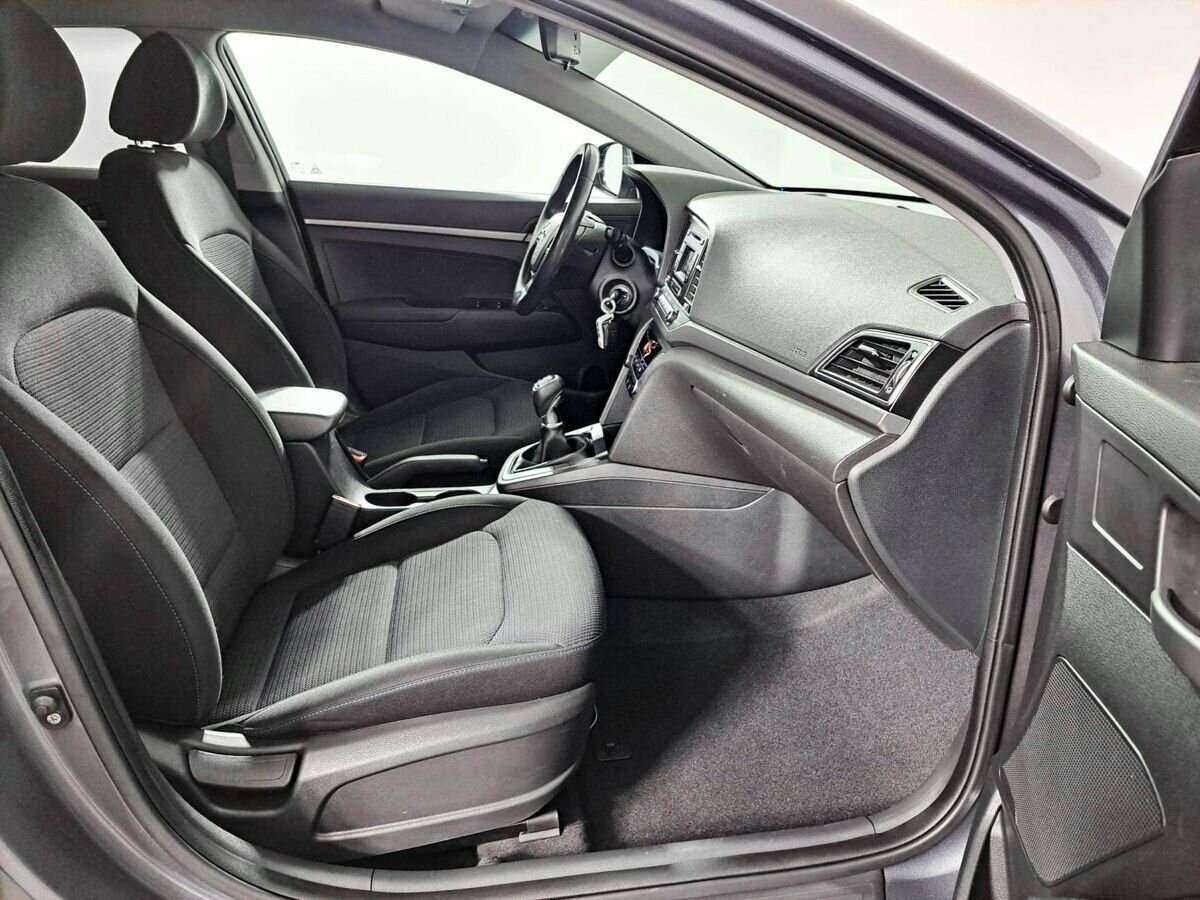 Купить Hyundai Elantra, 2018, 117 003 км, фото №11