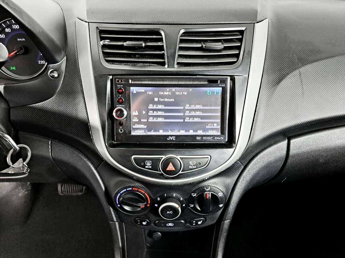 Купить Hyundai Solaris, 2013, 179 198 км, фото №13