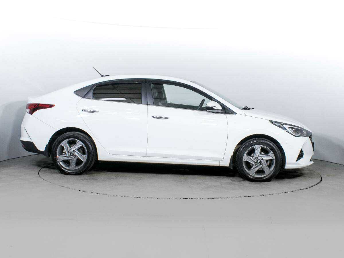 Купить Hyundai Solaris, 2020, 57 321 км, фото №4