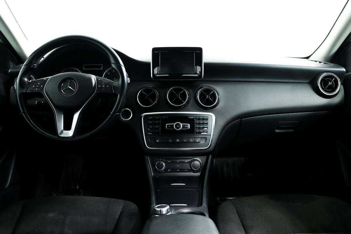 Купить Mercedes-Benz A-Класс 180, 2014, 116 872 км, фото №11