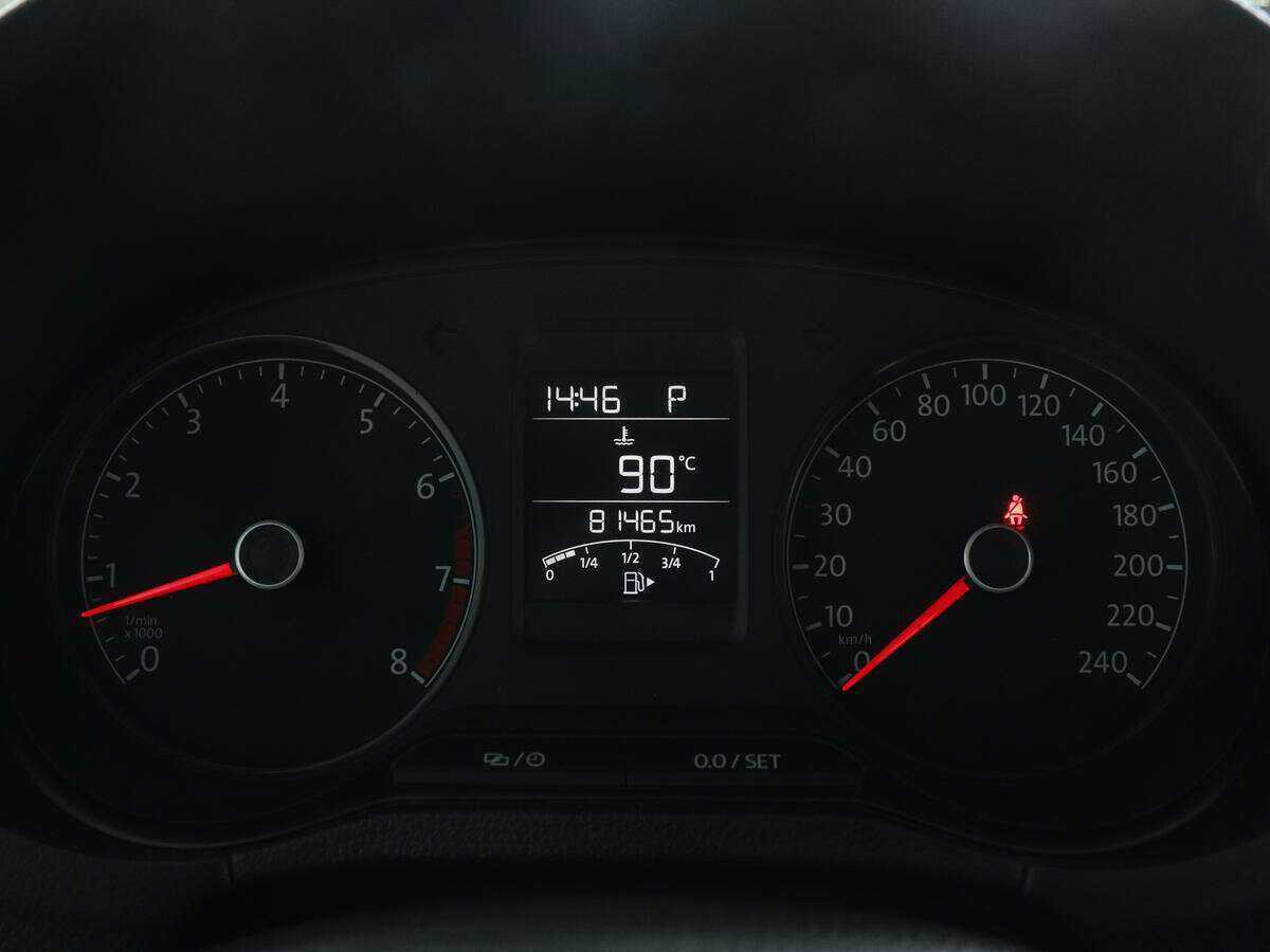 Купить Volkswagen Polo, 2017, 81 500 км, фото №11