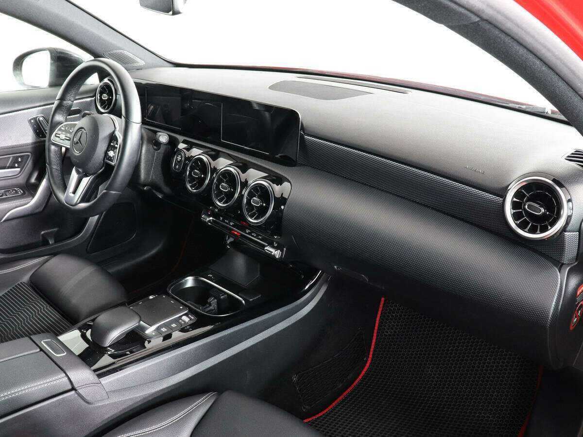 Купить Mercedes-Benz A-Класс 200, 2018, 44 273 км, фото №10