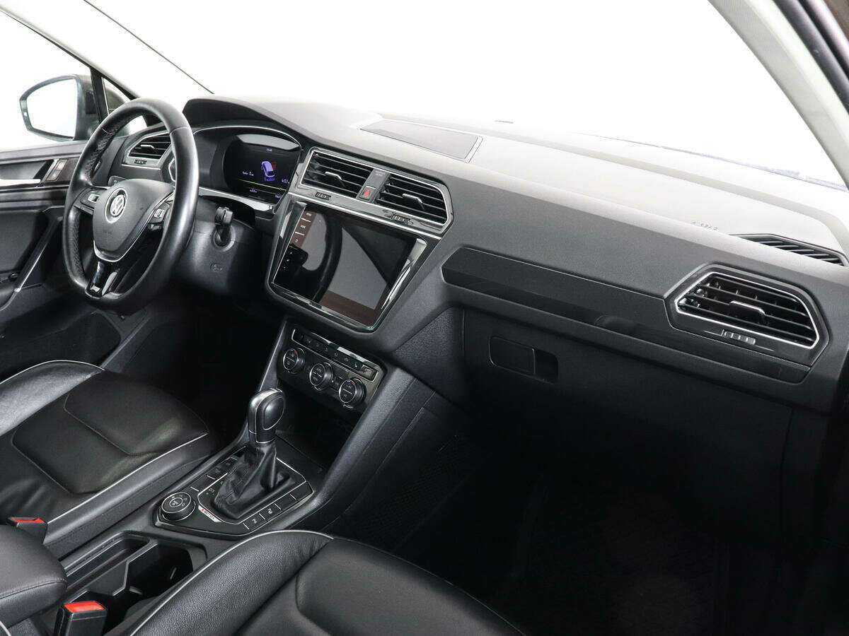 Купить Volkswagen Tiguan, 2018, 106 310 км, фото №6