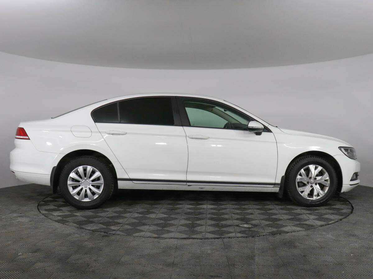 Купить Volkswagen Passat, 2016, 78 106 км, фото №4