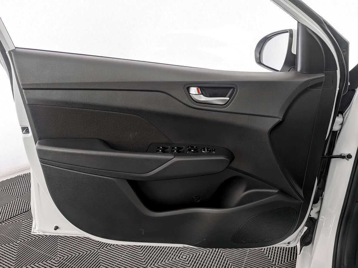 Купить Hyundai Solaris, 2022, 20 646 км, фото №19