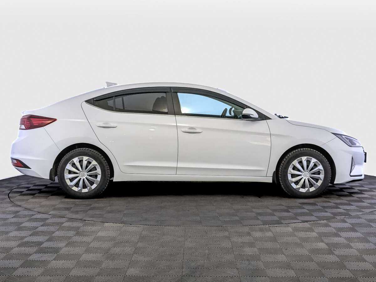 Купить Hyundai Elantra, 2020, 114 361 км, фото №4