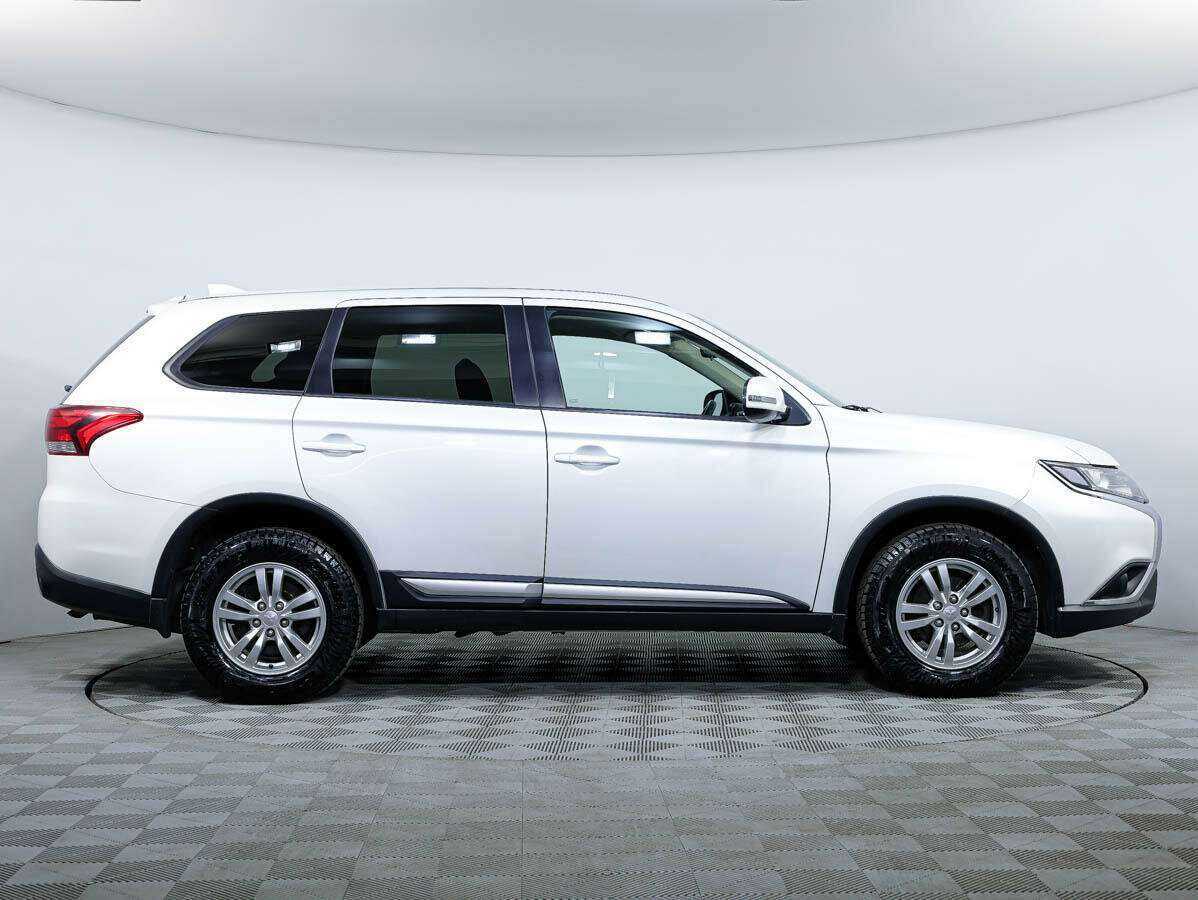 Купить Mitsubishi Outlander, 2018, 94 398 км, фото №4