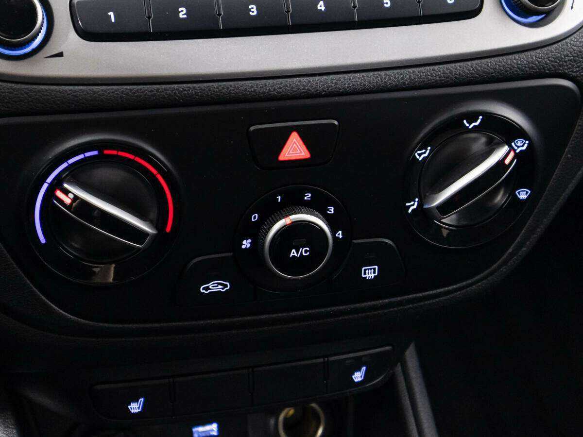 Купить Hyundai Solaris, 2020, 119 000 км, фото №15