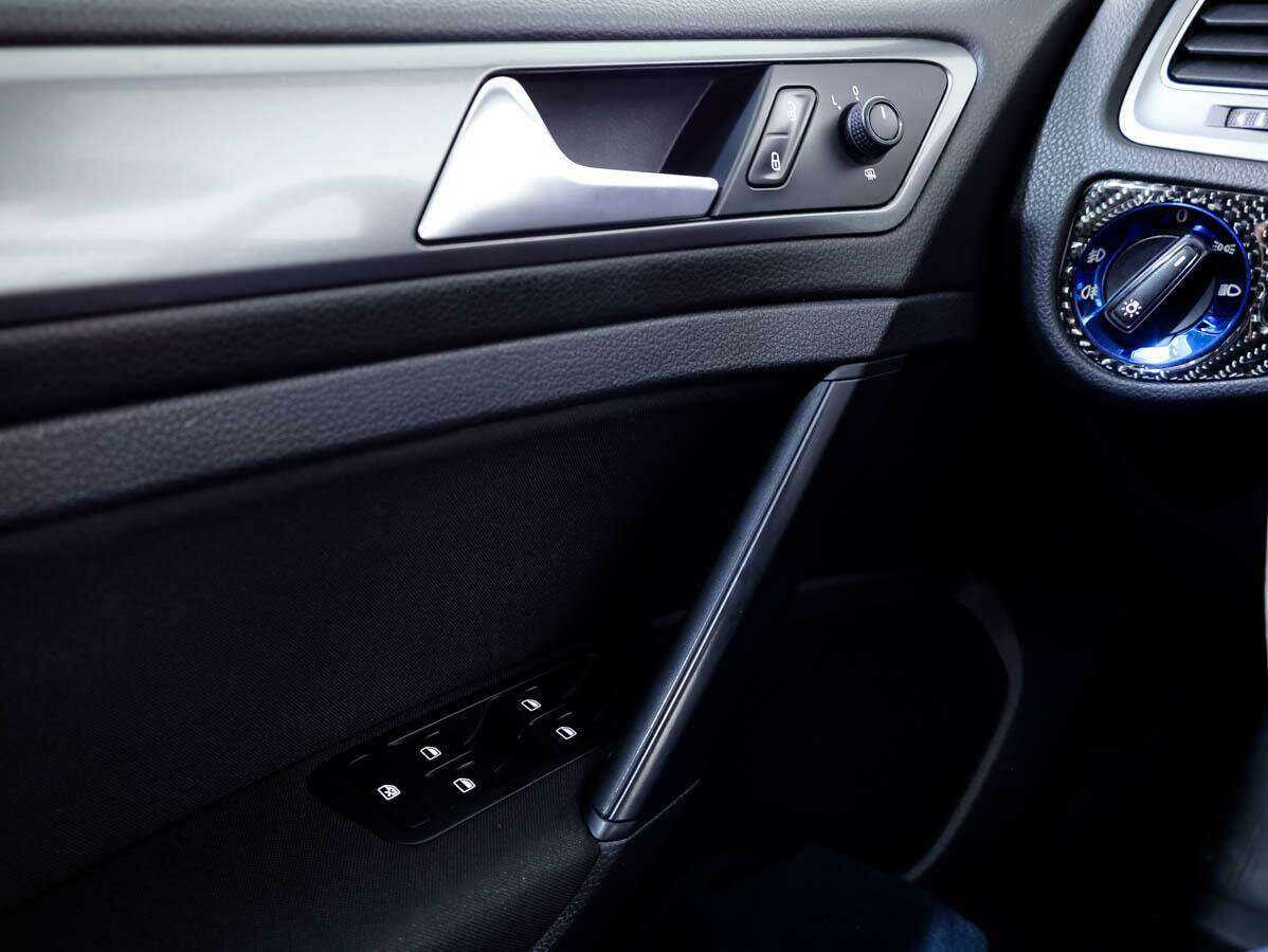 Купить Volkswagen Golf, 2013, 136 879 км, фото №17