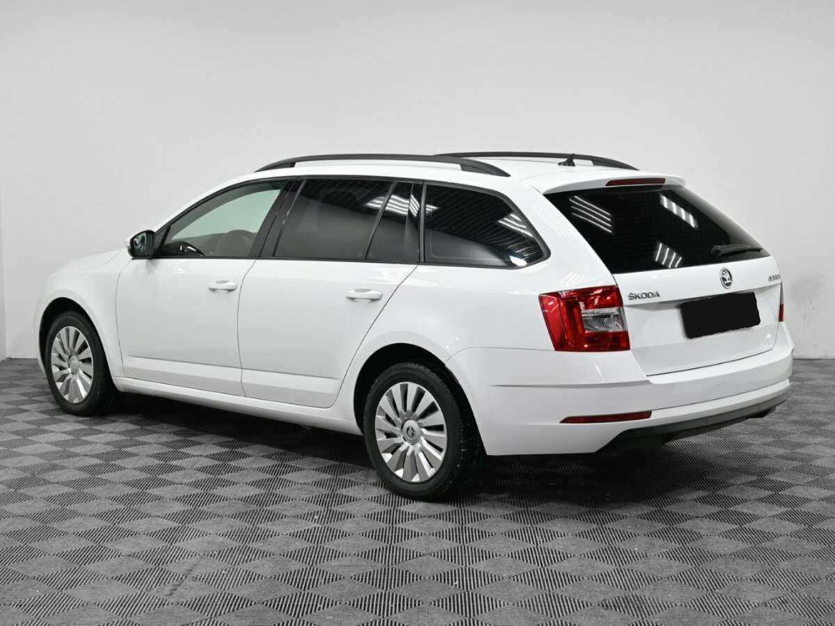 Купить Skoda Octavia, 2017, 137 000 км, фото №4