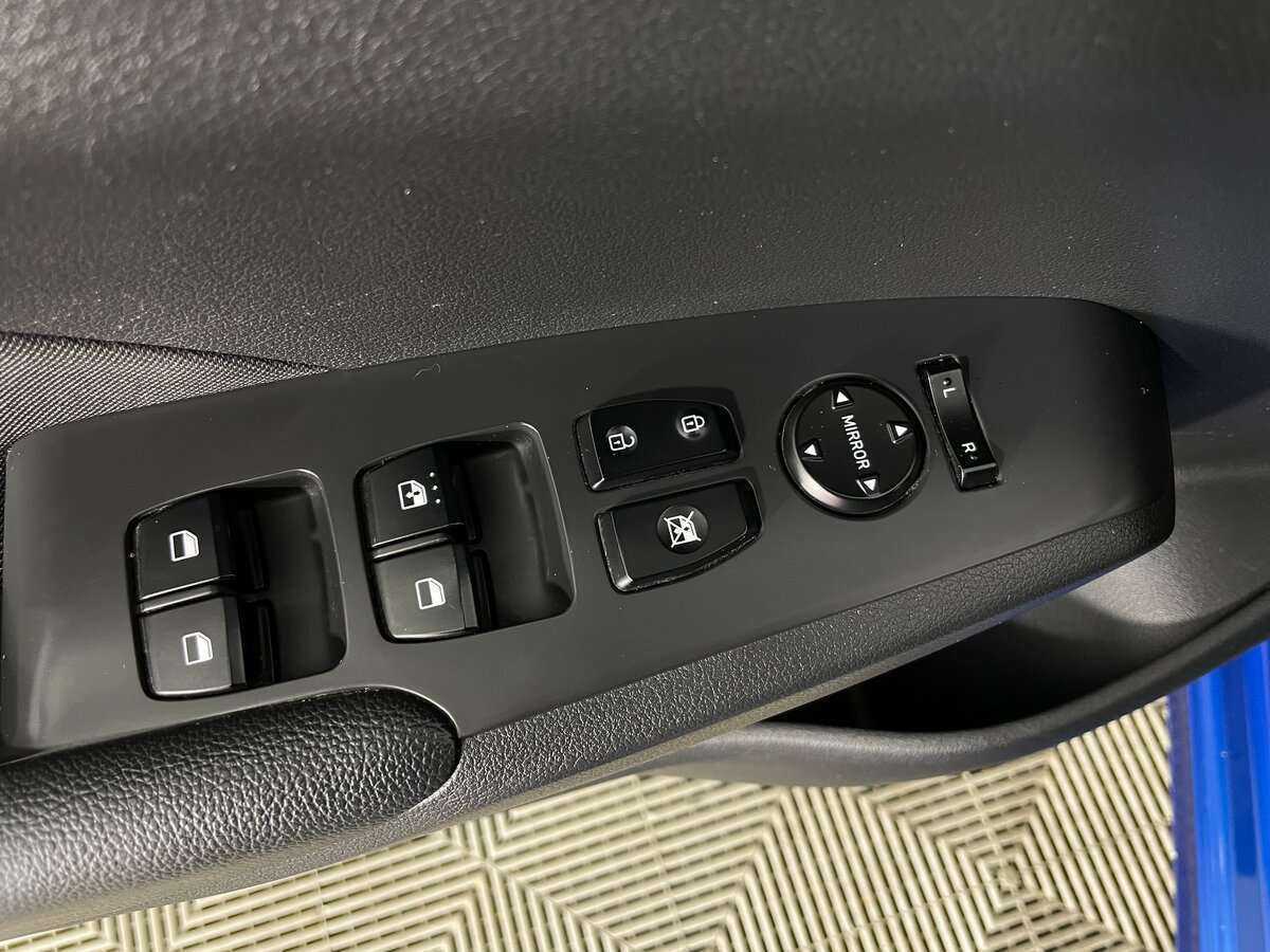 Купить Hyundai Solaris, 2017, 120 850 км, фото №18