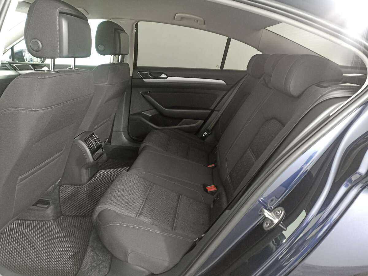 Купить Volkswagen Passat, 2016, 227 344 км, фото №10