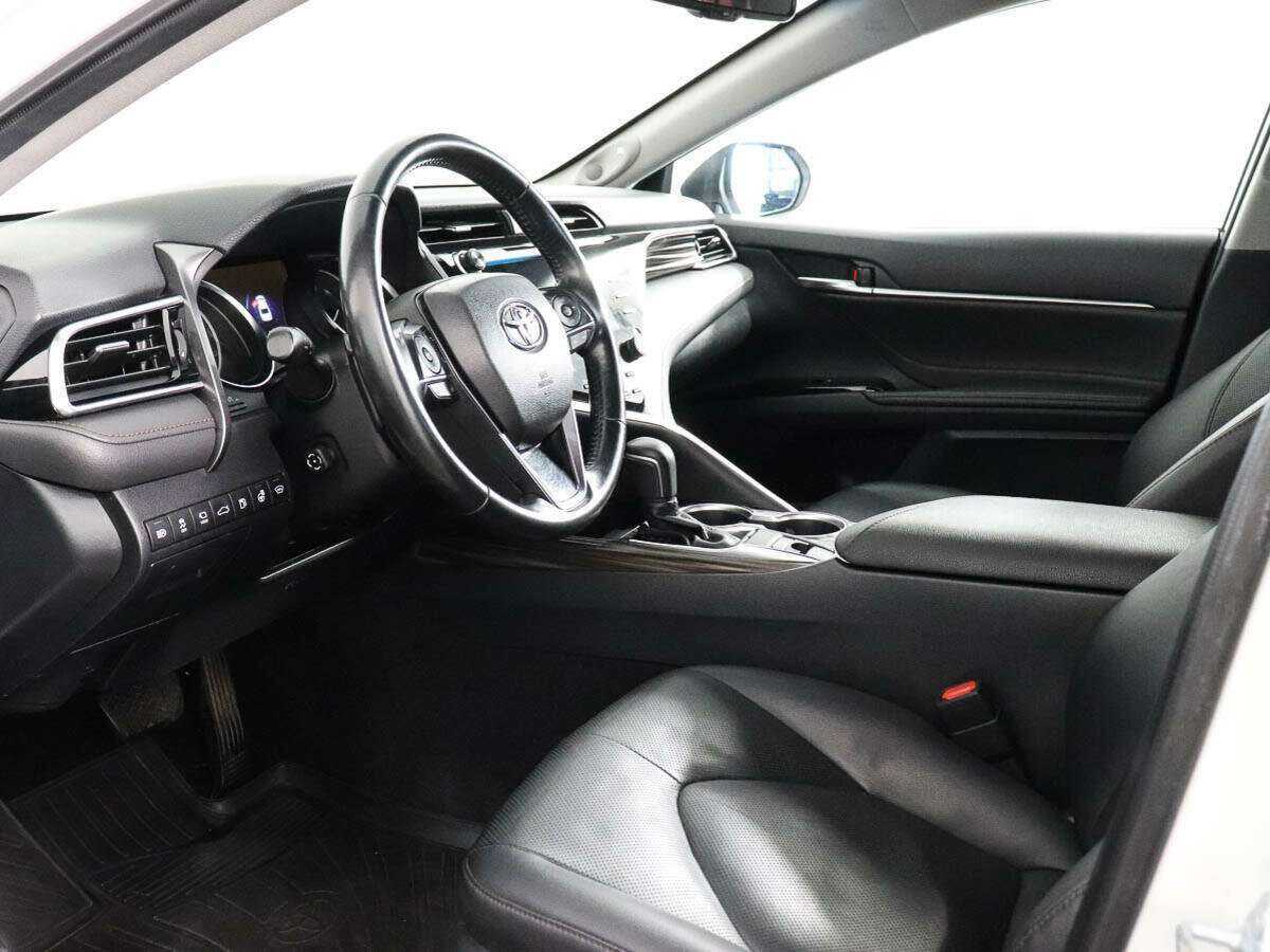 Купить Toyota Camry, 2018, 158 703 км, фото №8