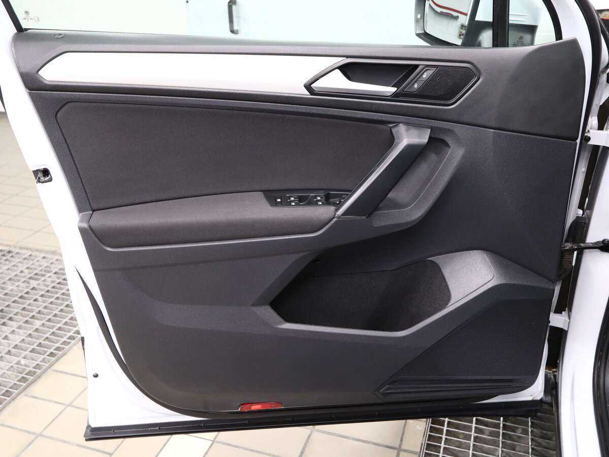 Купить Volkswagen Tiguan, 2019, 137 000 км, фото №5