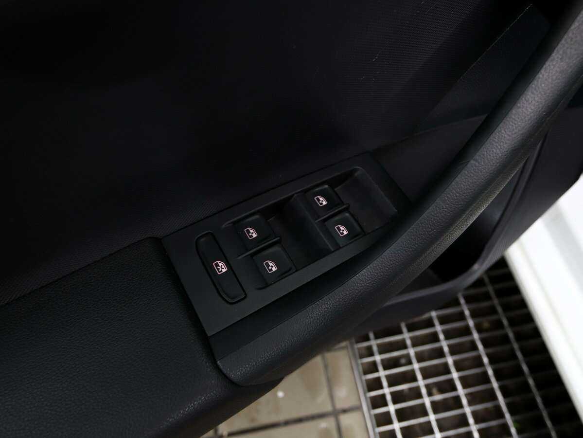 Купить Volkswagen Polo, 2020, 244 000 км, фото №9