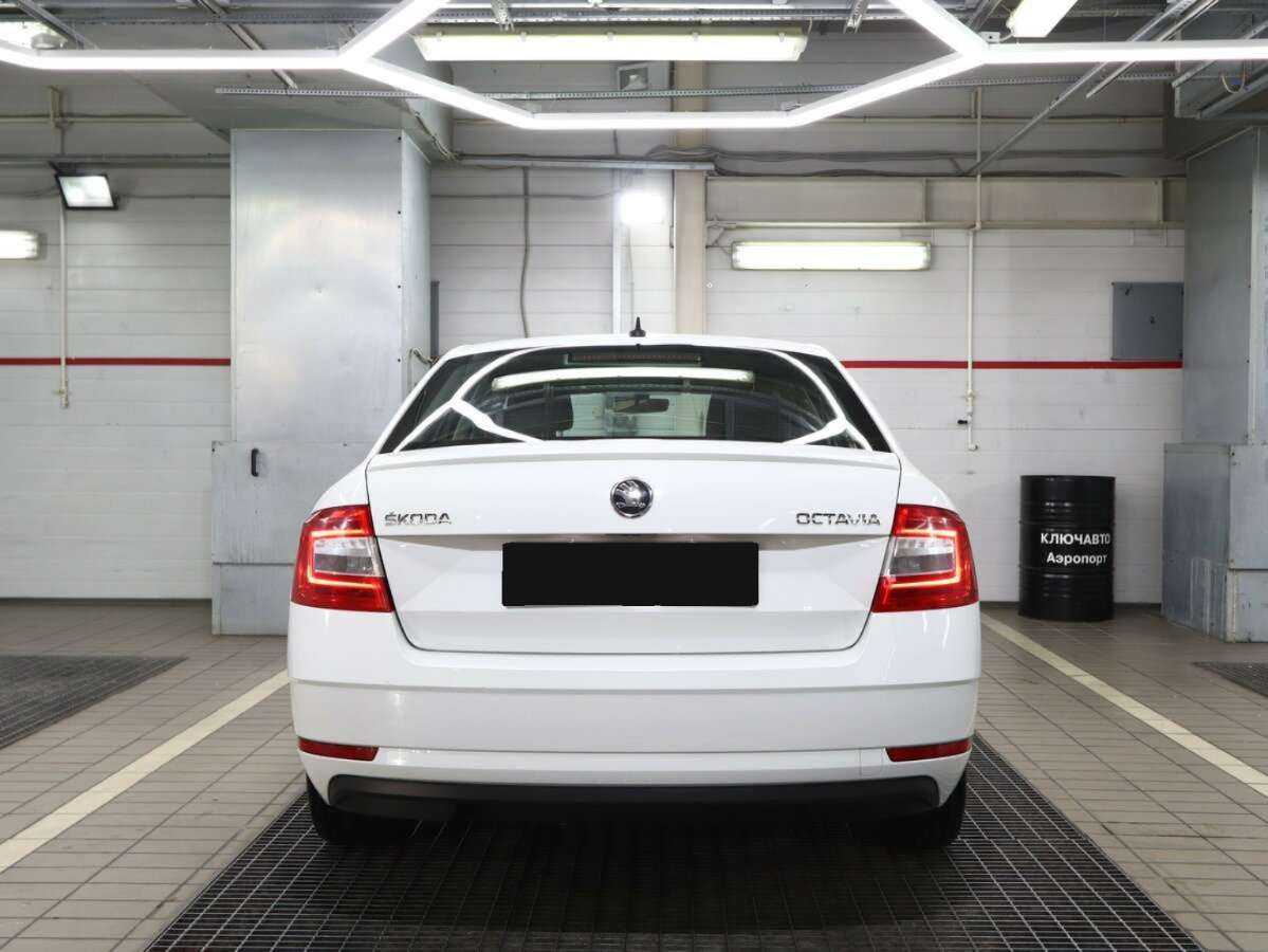 Купить Skoda Octavia, 2018, 130 000 км, фото №4