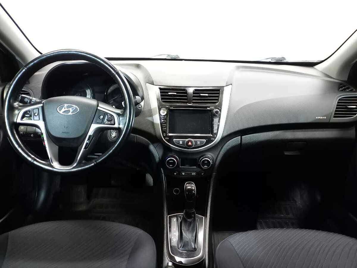 Купить Hyundai Solaris, 2016, 104 665 км, фото №9