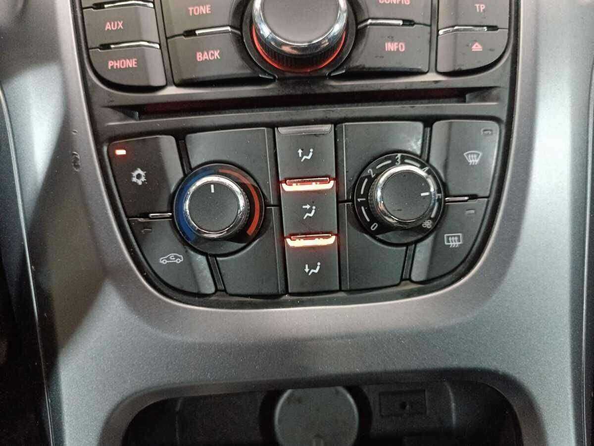 Купить Opel Astra GTC, 2012, 220 583 км, фото №14