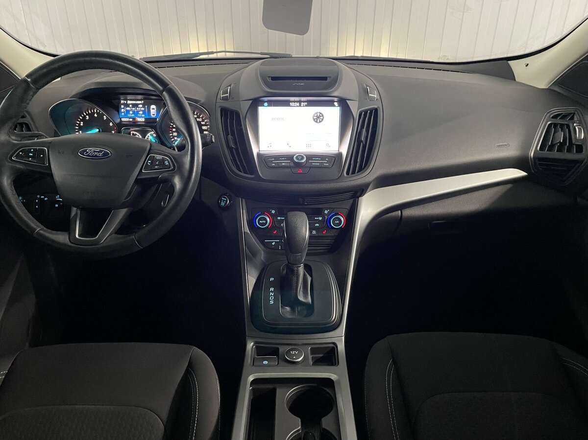 Купить Ford Kuga, 2017, 120 231 км, фото №9