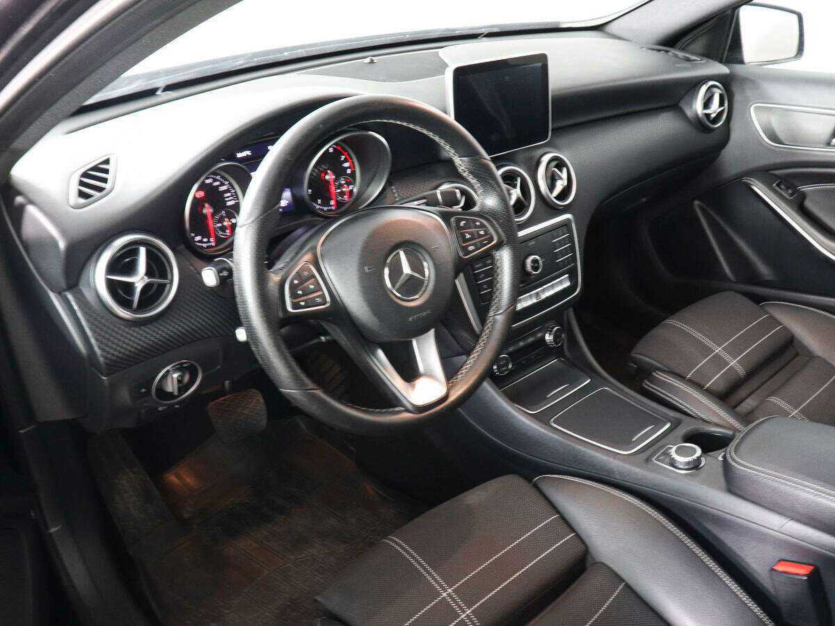 Купить Mercedes-Benz A-Класс 180, 2016, 99 298 км, фото №9