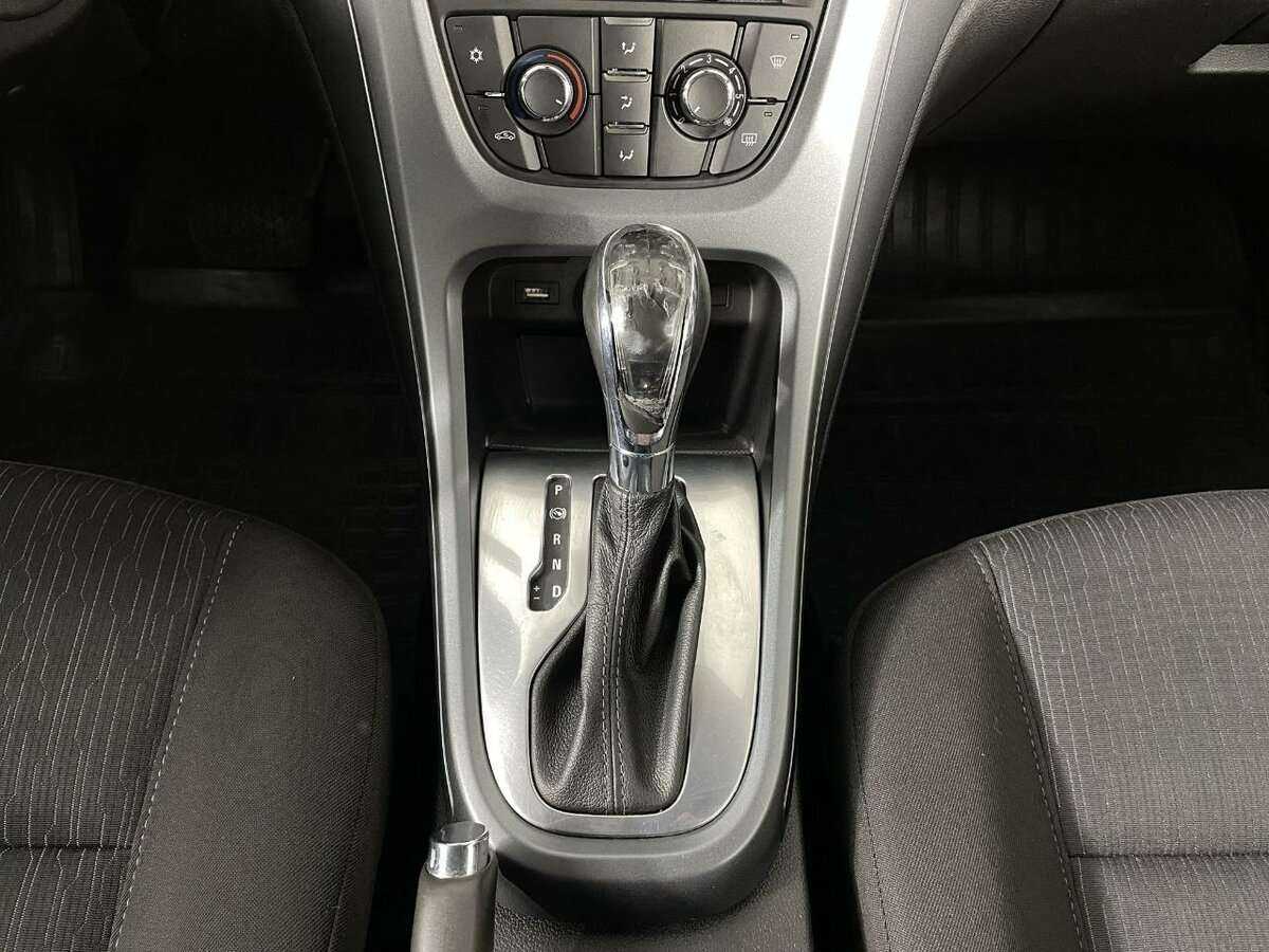 Купить Opel Astra GTC, 2013, 138 930 км, фото №13