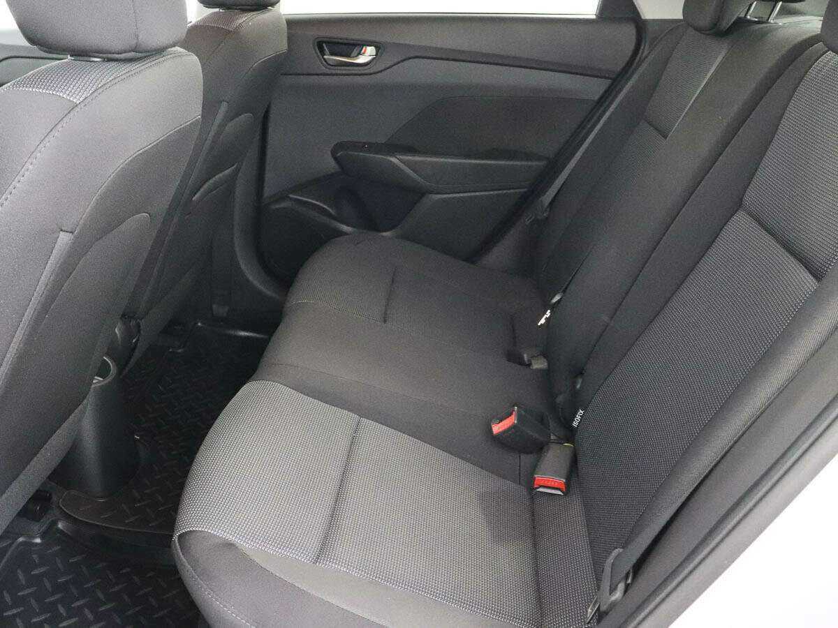 Купить Hyundai Solaris, 2019, 71 041 км, фото №9