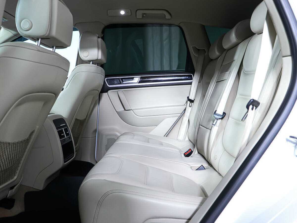 Купить Volkswagen Touareg, 2014, 148 942 км, фото №10