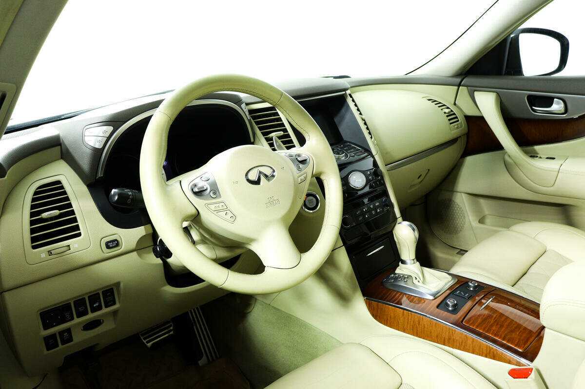 Купить Infiniti FX30d, 2012, 195 001 км, фото №13