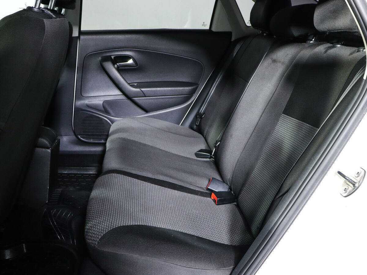 Купить Volkswagen Polo, 2013, 100 000 км, фото №9