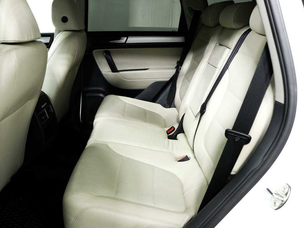 Купить Volkswagen Touareg, 2012, 177 271 км, фото №12