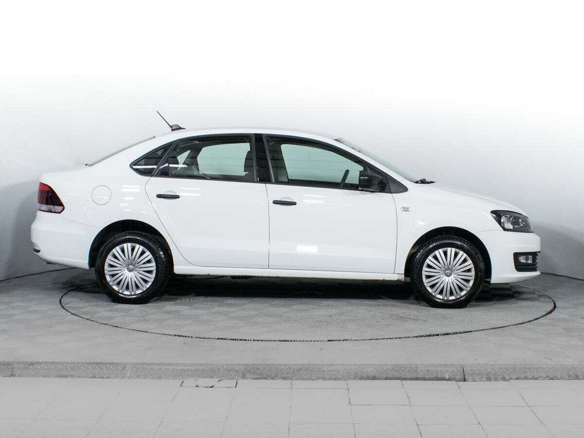 Купить Volkswagen Polo, 2019, 5 568 км, фото №4