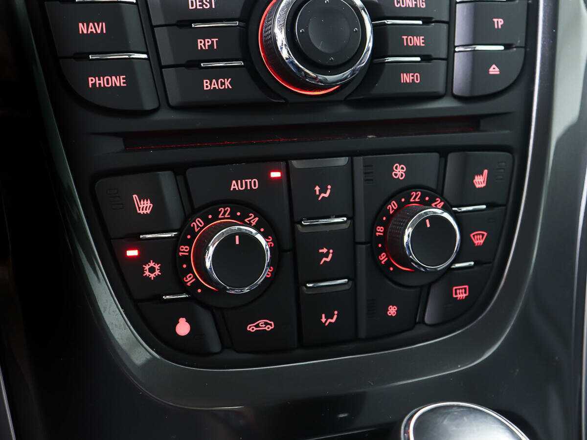 Купить Opel Astra, 2012, 98 326 км, фото №17