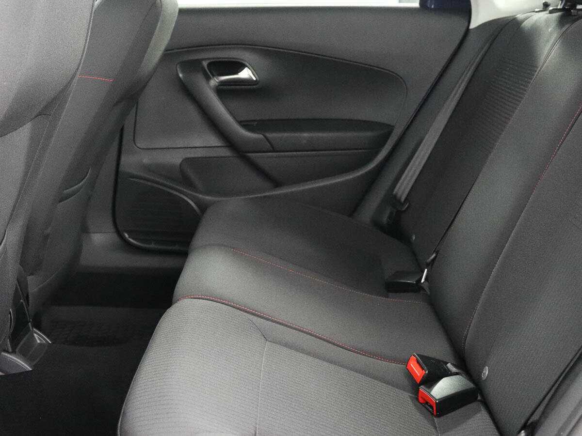 Купить Volkswagen Polo, 2017, 80 300 км, фото №9