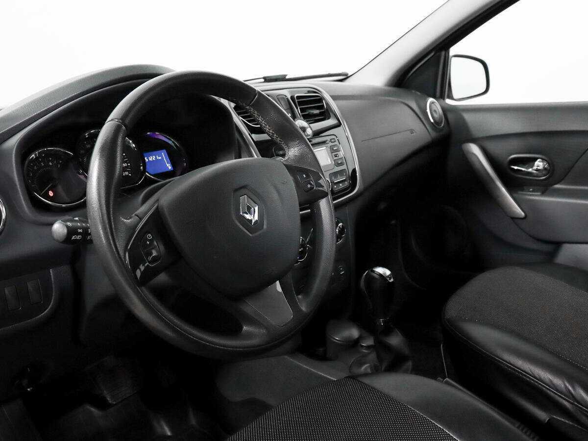 Купить Renault Sandero Stepway, 2016, 51 220 км, фото №9