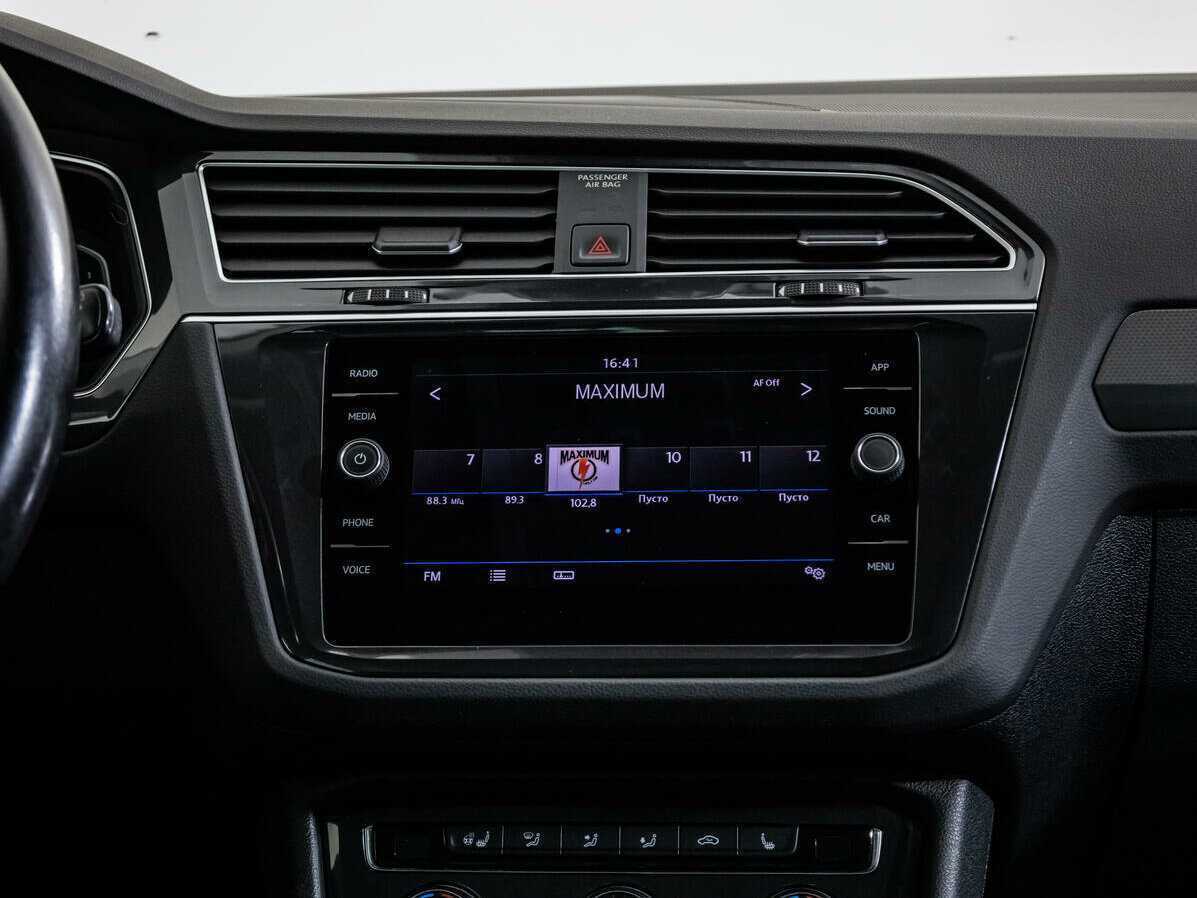 Купить Volkswagen Tiguan, 2019, 132 813 км, фото №14