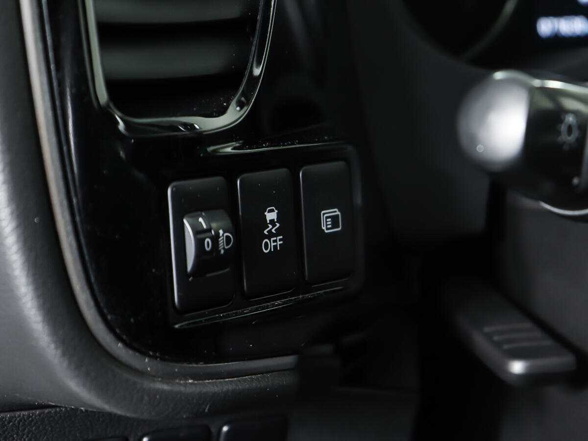 Купить Mitsubishi Outlander, 2018, 71 629 км, фото №16