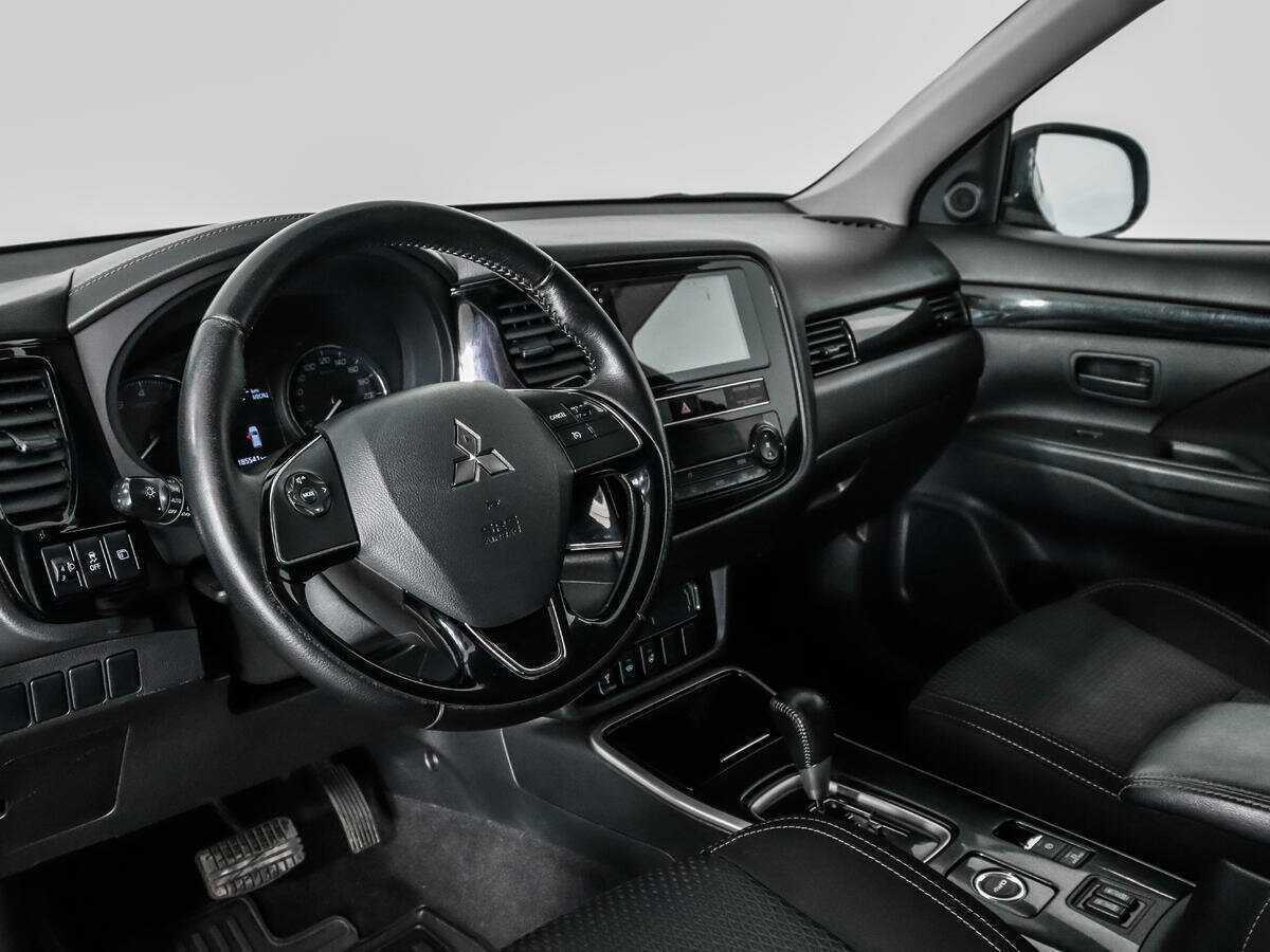 Купить Mitsubishi Outlander, 2018, 185 539 км, фото №9