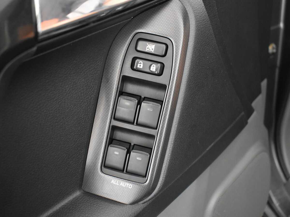 Купить Toyota Land Cruiser Prado, 2012, 210 347 км, фото №8