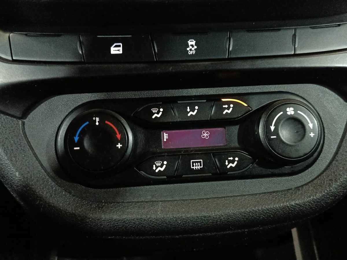 Купить Lada (ВАЗ) Vesta, 2016, 172 510 км, фото №14