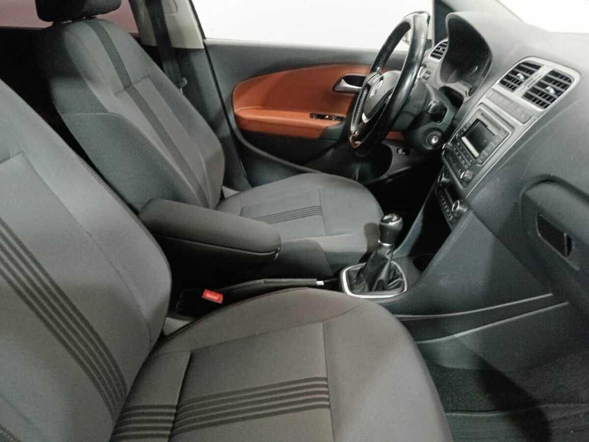 Купить Volkswagen Polo, 2016, 125 239 км, фото №9