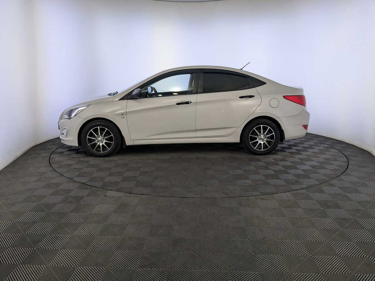 Купить Hyundai Solaris, 2015, 120 409 км, фото №8
